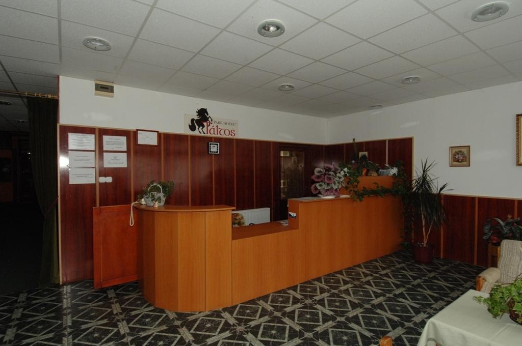 Park Hotel Taltos Felsőtárkány 외부 사진